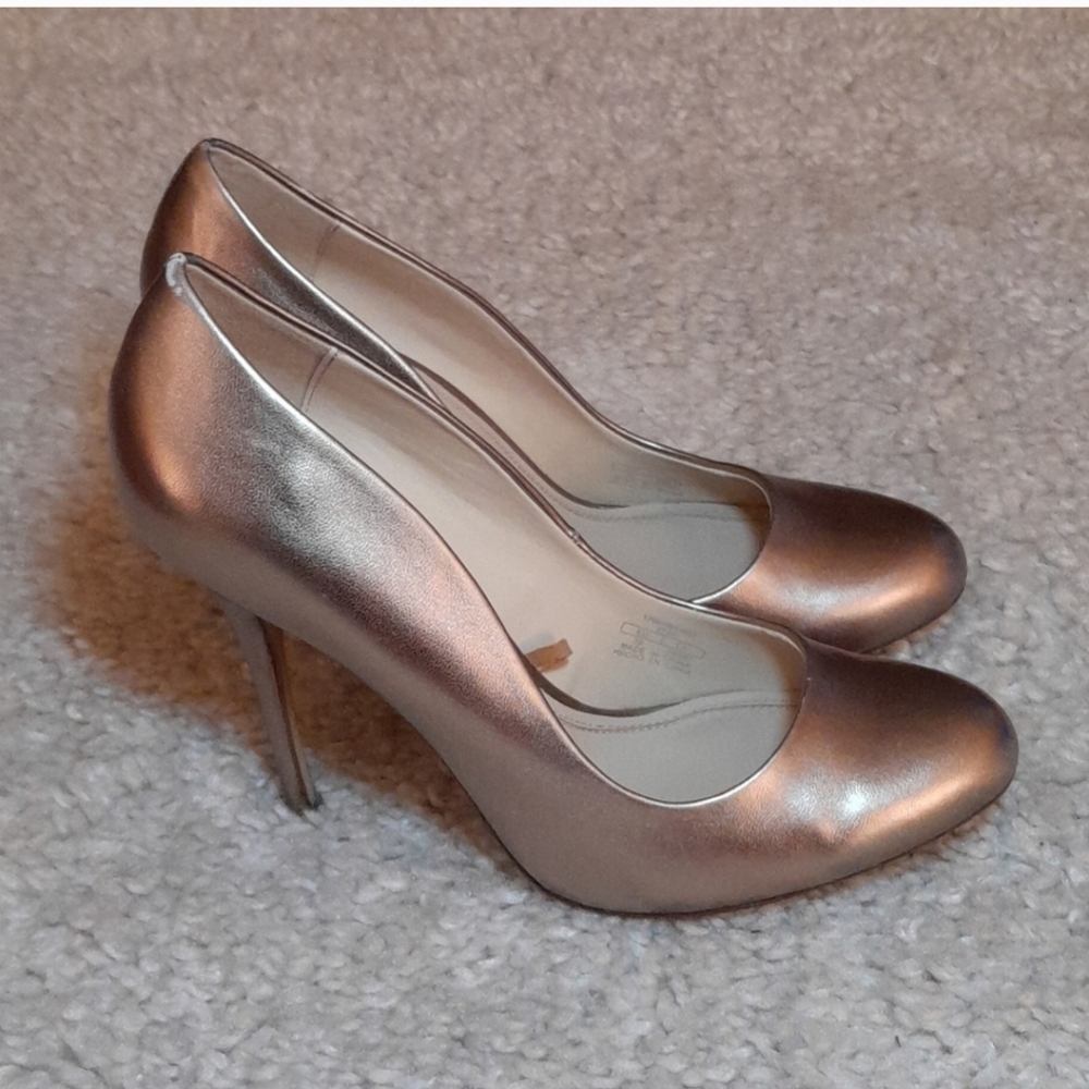 ZARA ROUND TOE Mettalic Round Toe Pumps Size 8 - Picture 4 of 16
